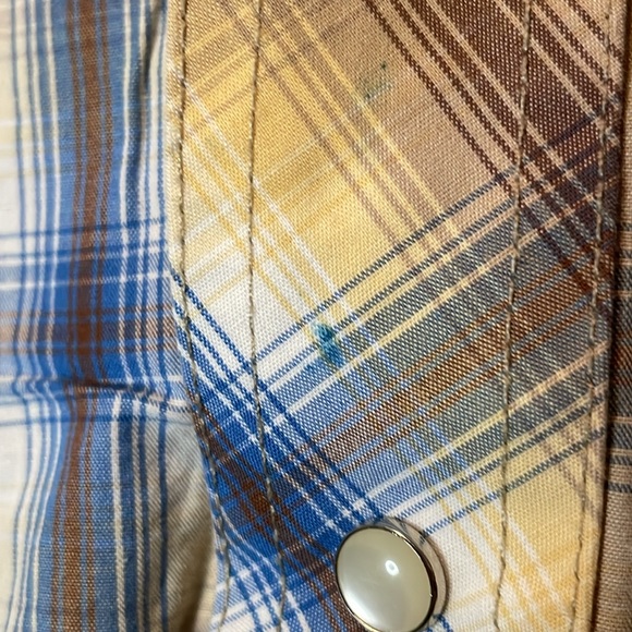 Pearl snap shirt - Picture 3 of 5